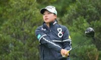 菅楓華が開幕戦で首位発進 1打差2位に吉田鈴 岩井千怜21位
