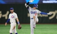 日本凱旋で大谷翔平が見せた仲間への思いと“21年ぶり”の記録　塁上で「フレディ・ダンス」も魅せた