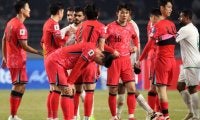 日本が“史上最速”でW杯出場を決めた一方…韓国は「ため息をつくしかない」 現地メディアが“対照的な一日”に嘆き「呆れて物も言えない」