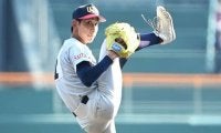 甲子園初出場で初勝利　浦和実の変則サウスポーが滋賀学園を完封