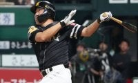 42歳・内川聖一がOB戦で特大弾　テラス席越え左翼席へ…豪快3ランに場内騒然