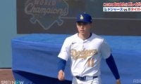 ドジャース本拠地開幕戦で“ド派手セレモニー” 山本由伸＆佐々木朗希にも大歓声…“チャンピオン仕様”特別ユニフォームが「カッコよすぎ」