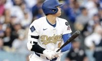 「あれで入るんですね…」解説者も絶句　大谷の逆方向本拠地アーチの凄み　＂軽く見える＂新フォームへの考察