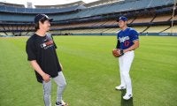 大谷翔平、マエケンとの再会写真を公開　デコピンを描いた“画伯”の縁も