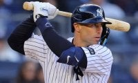 「ひどい話だ」3戦15HR、長打率8割超え！ ヤ軍を変える“常識破りのバット”に投手は反発！ 「投手不利の可能性」に議論噴出