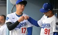 大谷翔平に付きまとう“物体”を「なくして笑」　奇妙な光景に勘違い続出