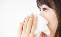 花粉症は改善できる？薬に頼らない根本的な対策とは