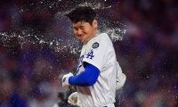 大谷翔平の“謎ポーズ”の答え判明？　LAメディアが紹介…海外悶絶「キュート」