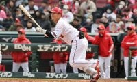 広島・田村、プロ初本塁打がサヨナラアーチ　球団ではあの投手以来