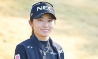 安田祐香が首位で第2ラウンドへ 1打差2位に昨年惜敗の佐久間朱莉ら