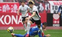 渡邊凌磨と松尾佑介の｢起用法｣が成功、エースの｢動き出し｣、昌子源の｢出足｣が生んだ先制点【町田戦の快勝が示す浦和｢適正ポジション｣】(1)