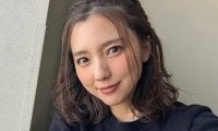 ｢女神のように美しい｣元サッカー日本代表の鹿島アントラーズMF柴崎岳の美人アイドル妻、“34歳の誕生日報告”近影に反響｢こんな可愛いママいいな〜」