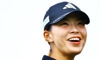「おごってもらおう…」 渋野日向子を笑顔にした同級生の初優勝