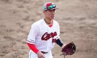衝撃の美技連発…広島にまたも現れた守備職人　育成獲得の22歳が12球団1位の「5.5」