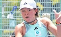  18歳 小池愛菜ら、10代が初戦突破 