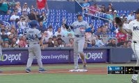 快速飛ばして3塁打！大谷翔平が塁上で見せた“ご機嫌ダンス”「さすが！」「速いな」ファン大興奮の一幕