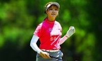 ゴルフも焼き肉もマネジメント？ 都玲華は名キャディの助けで“＋3”にめげず2アンダー