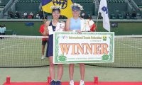 坂詰姫野は準優勝、ジュニア世界1位の16歳ジョーンズに敗れる[福岡国際女子テニス2025]
