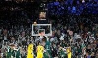 NBAプレーオフにホームコートアドバンテージはない？ 勝敗を左右するのは3ポイント