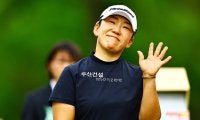 新規開催コースで世代超えた戦い 永久シード王手の申ジエは佐久間朱莉、安田祐香と同組