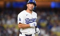 ドジャース激震、35歳捕手バーンズを“戦力外”に　No.1有望株が昇格…米報道
