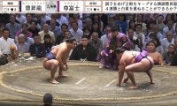 「山のような懸賞」大ベテランの実況アナも驚いた衝撃光景 横綱・豊昇龍の取組後に「一つ分けて」「夢あるなぁ」