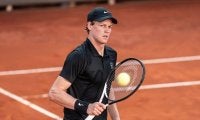 シナー、世界3位アルカラスに敗れるも復帰大会で準V「試合勘が足りてない」「パリに向けて良い教訓になった」[イタリア国際]