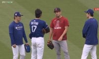 現地中継でも注目を集めた大谷翔平ら“日本人4兄弟”の談笑シーン「豪華だ」リラックスした表情にファンも反応