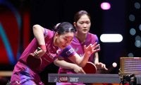 張本美和、木原美悠ペアが快進撃も中国超えならず　王曼昱、蒯曼ペアにストレート負けで銅メダル獲得【世界卓球2025】