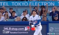 「ジャッジが打ったすぐ後に！」大谷翔平の衝撃21号弾で本拠地「まるでワールドシリーズのよう」観客、次打席まで“座らず”異様ムード