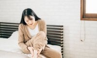 春の時期は注意が必要　突然の【こむら返り】激痛の原因は？正しい対処と予防方法も紹介