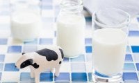 牛乳を朝に飲んで睡眠の質をあげよう