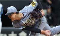 首位阪神にいる「防御率0.00の男」　難病から復活…開幕から無双右腕は「嬉しすぎる誤算」