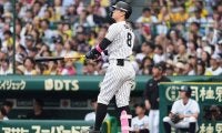 甲子園を“激変”させた佐藤輝明の意地　屈辱の敬遠、燃えた4番…劇的弾が「言葉にならん」