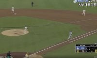 ウソでしょ…？ 大谷翔平の目の前で“想定外のハプニング”「なんでだよ！」 相手投手がとんでもないミス→一気に爆速走塁「野球は分からん」