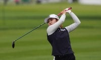 練習グリーンとなにか違う…？ 古江彩佳はパット苦戦で出遅れ