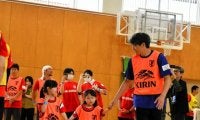 町野町に町野選手が来た　「勝手に応援」の縁、能登支援でサッカー