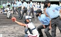 「魂のジャッジを」　夏の高校野球鳥取大会に向けて審判が講習会