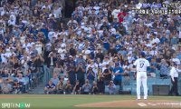 投手・大谷翔平、マウンドに立つ前から「いきなり総立ち」 待ち望んだ瞬間…本拠地スタオベの圧巻光景