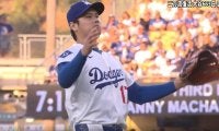 ウソでしょ！？ 大谷翔平が“イライラ”… 審判が“微妙な判定”→感情あらわに… ファン騒然「振ってるだろ」「これはおかしい」