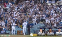 大谷翔平と“新相棒”が降板直後に見せた一幕…互いを労う一瞬のやり取りに反響「みんな大谷を待ってた」「スミスとのシーンいいな」