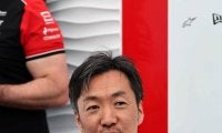 F1の舞台で戦う日本人が共演　唯一のドライバーとチーム代表が２ショット「日本の誇りです」