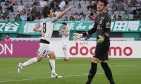 ボールを引き出して｢久保藤次郎の先制点｣をアシスト！離脱した｢熊坂光希の穴｣を埋めた2人！日本代表FWの｢ダメ押し点｣で柏レイソル2位浮上