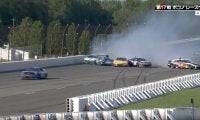 どの車が発端に？米レースで複数台巻き込むトラブル「皆回ってましたもんね」放送席騒然