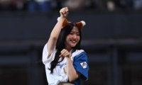 「こんなキツネなら化かされてもいい」鈴木愛理が激カワ♥きつねダンス　さすが元アイドル！破壊力にファン驚がく「別格」実況も舌巻く「魅せ方素晴らしい」
