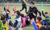 サッカー元日本代表の太田宏介が「月謝無料」サッカー教室を開校。自身の経験からみんなにチャンスを