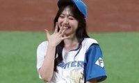 「美女すぎて、大歓喜」北の大地を揺らした可憐な振る舞い　野球ファンも魅了した元アイドルに感嘆の声「非の打ち所が無さ過ぎ」