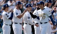 ド軍試合中に判明した70年ぶりの快挙　大谷翔平らが刻む“スター軍団”の証