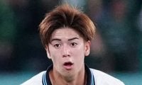 【日本代表】ロス世代の「10番」大関友翔が憧れの背番号「14」で代表デビュー