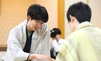 杉本和陽六段が振り返る藤井聡太棋聖との初タイトル戦　師匠の形見を羽織って挑み、「一番好きな瞬間」を体感した